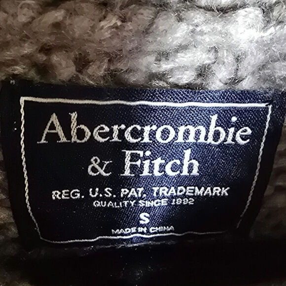 Abercrombie & Fitch Soft Beige Balloon Sleeve Cable Knit Sweater Womens Small - Picture 4 of 6